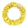 By Eloise London Silk Scrunchie Gold Heart Ластик за коса за жени 1 бр Нюанс Mellow Yellow