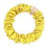 By Eloise London Silk Scrunchie Gold Heart Ластик за коса за жени 1 бр Нюанс Mellow Yellow