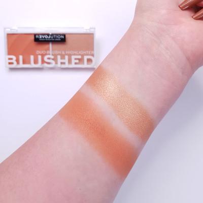 Revolution Relove Colour Play Blushed Duo Blush &amp; Highlighter Контурираща палитра за жени 5,8 гр Нюанс Queen