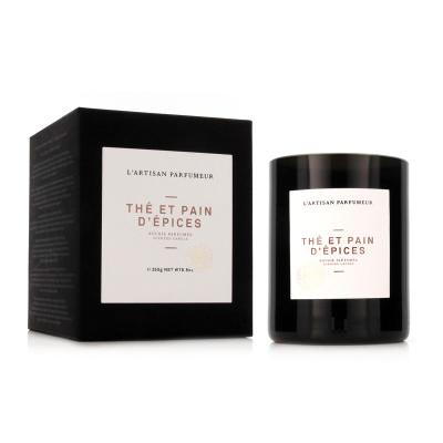 L´Artisan Parfumeur Scented Candle Thé et Pain D&#039;Épices Ароматна свещ 250 g