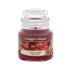 Yankee Candle Black Cherry Ароматна свещ 104 g