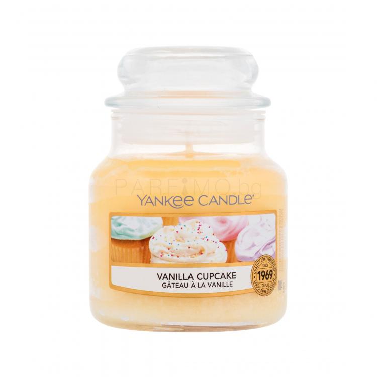 Yankee Candle Vanilla Cupcake Ароматна свещ 104 гр
