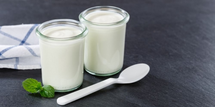 Кисело мляко за изсветляване на косата