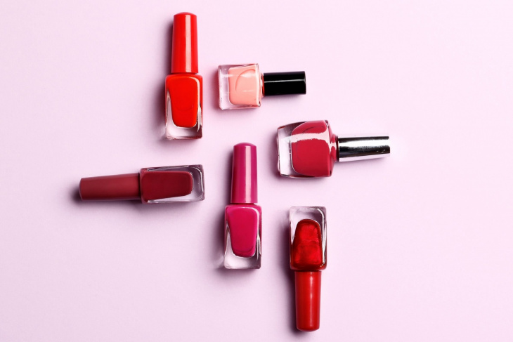 Състав на лак за нокти