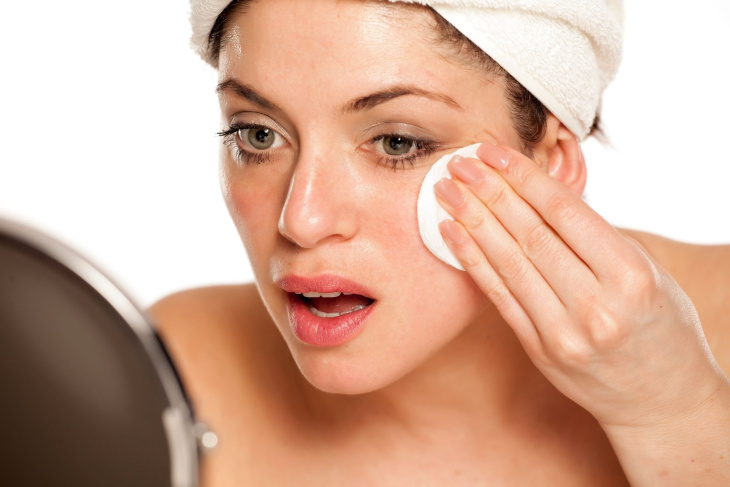 Внимание при гримиране